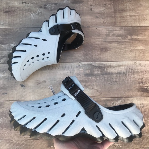 Crocs Echo Reflective Clog - Picture 3 of 16